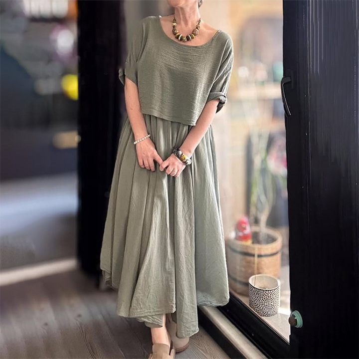 Chic and Comfortable Women's Two-Piece Set